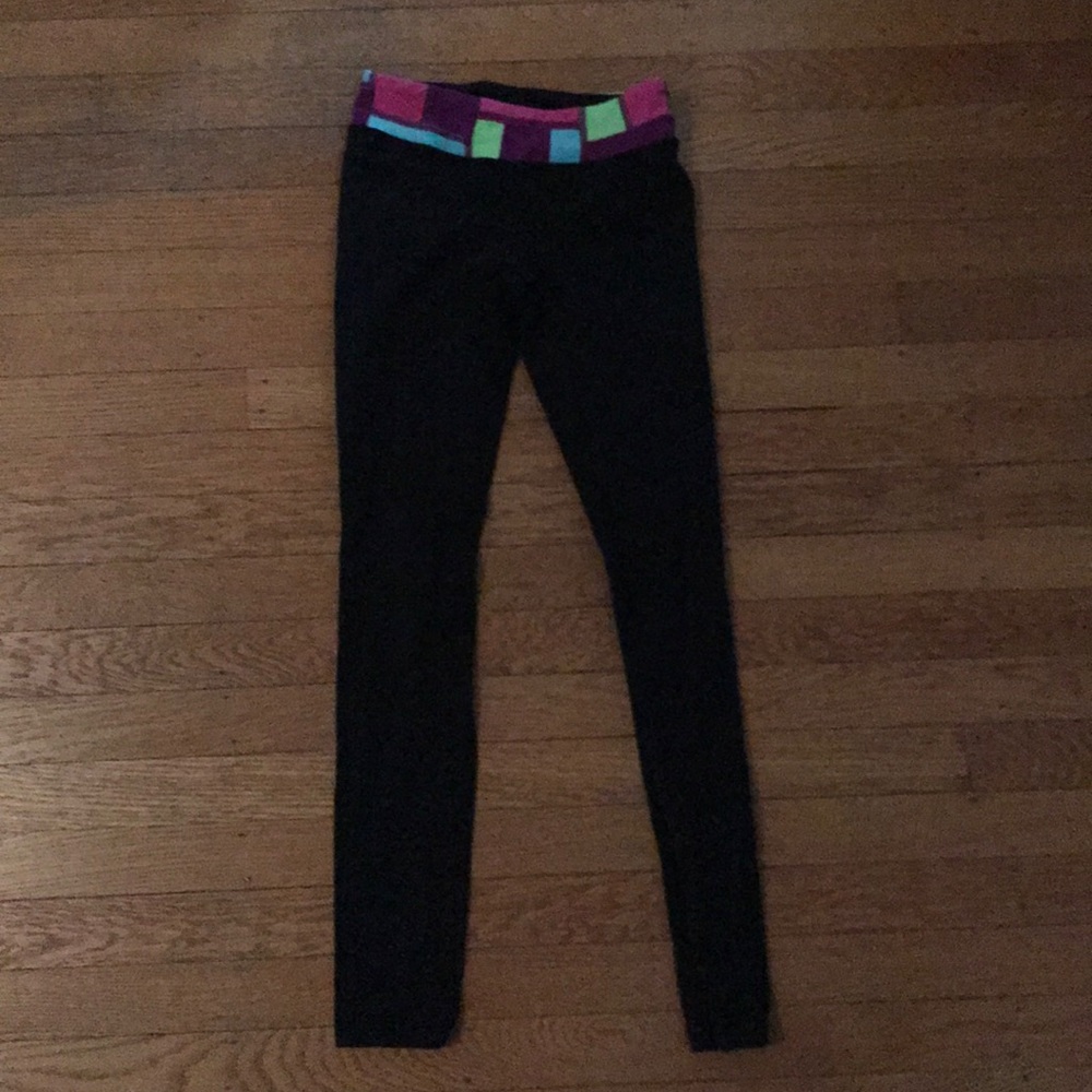 Girls athletic leggings